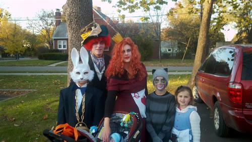 diy halloween costume Alice in Wonderland